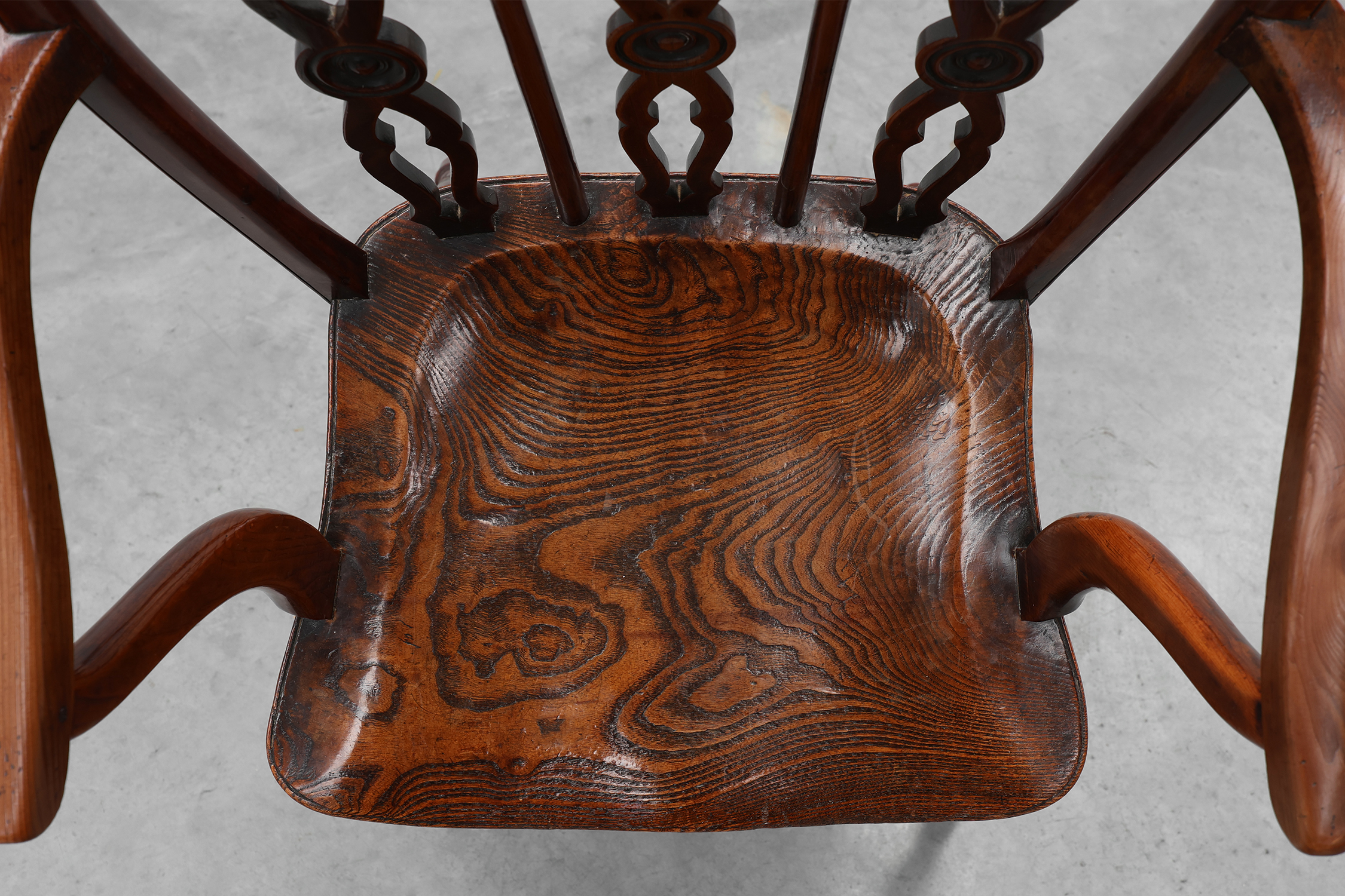 English Windsor armchair with oak seat and spindle back, 19th centurythumbnail